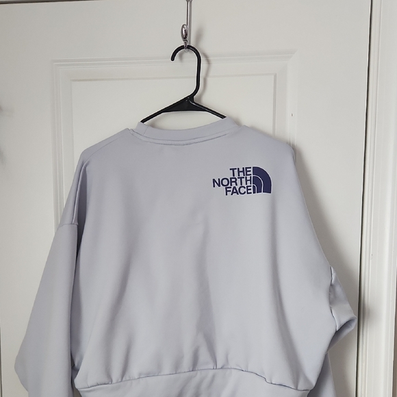 The North Face Women's Pastel Blue Sweatshirt - Picture 6 of 6